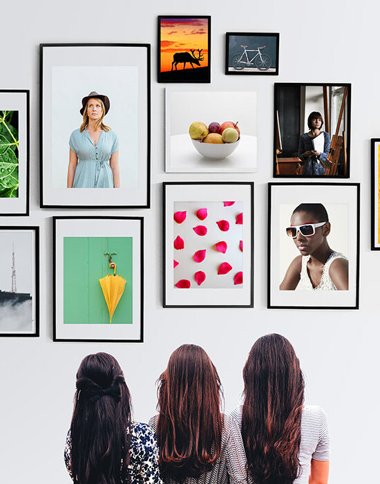 Wall-Photo-Frames-Gallery-PSD-Mockup